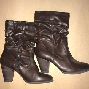 Size 10 NEVER WORN Faux Leather Heeled Boots